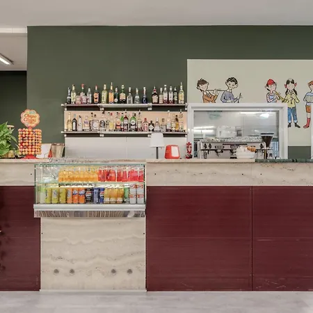 Hotel Hotiday Collection -
