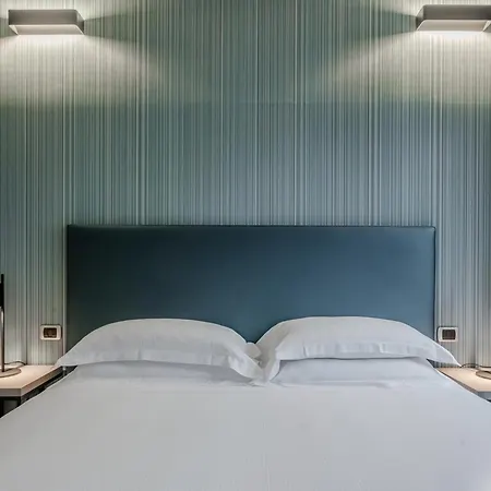 Hotiday Collection - Hotel 3*