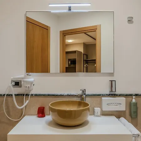 Szálloda Hotiday 3*